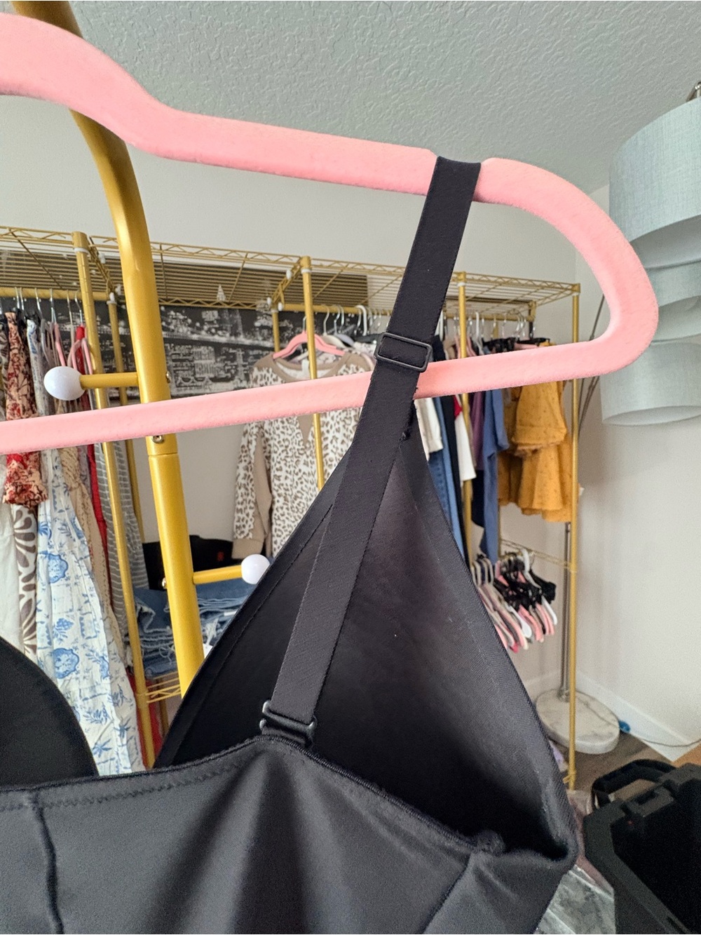 SKIMS Black Seamless Push Up Shaping Bodysuit - Picture 5 of 5